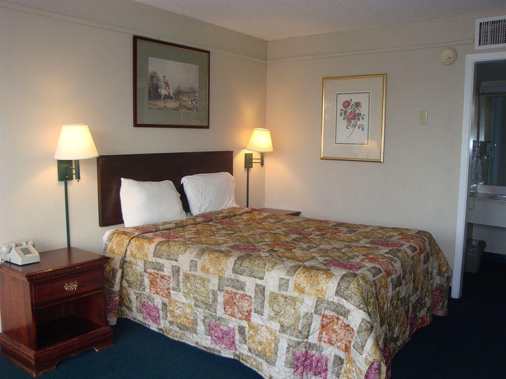 Econo Lodge Asheboro Eksteriør bilde
